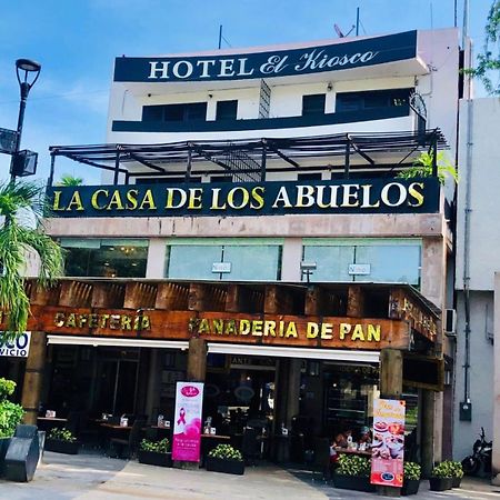 Hotel Zocalo Abuelos Acapulco Exterior photo