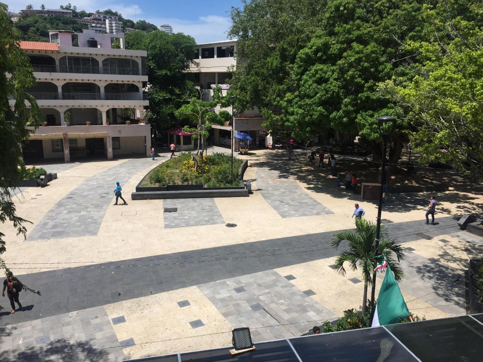 Hotel Zocalo Abuelos Acapulco Exterior photo