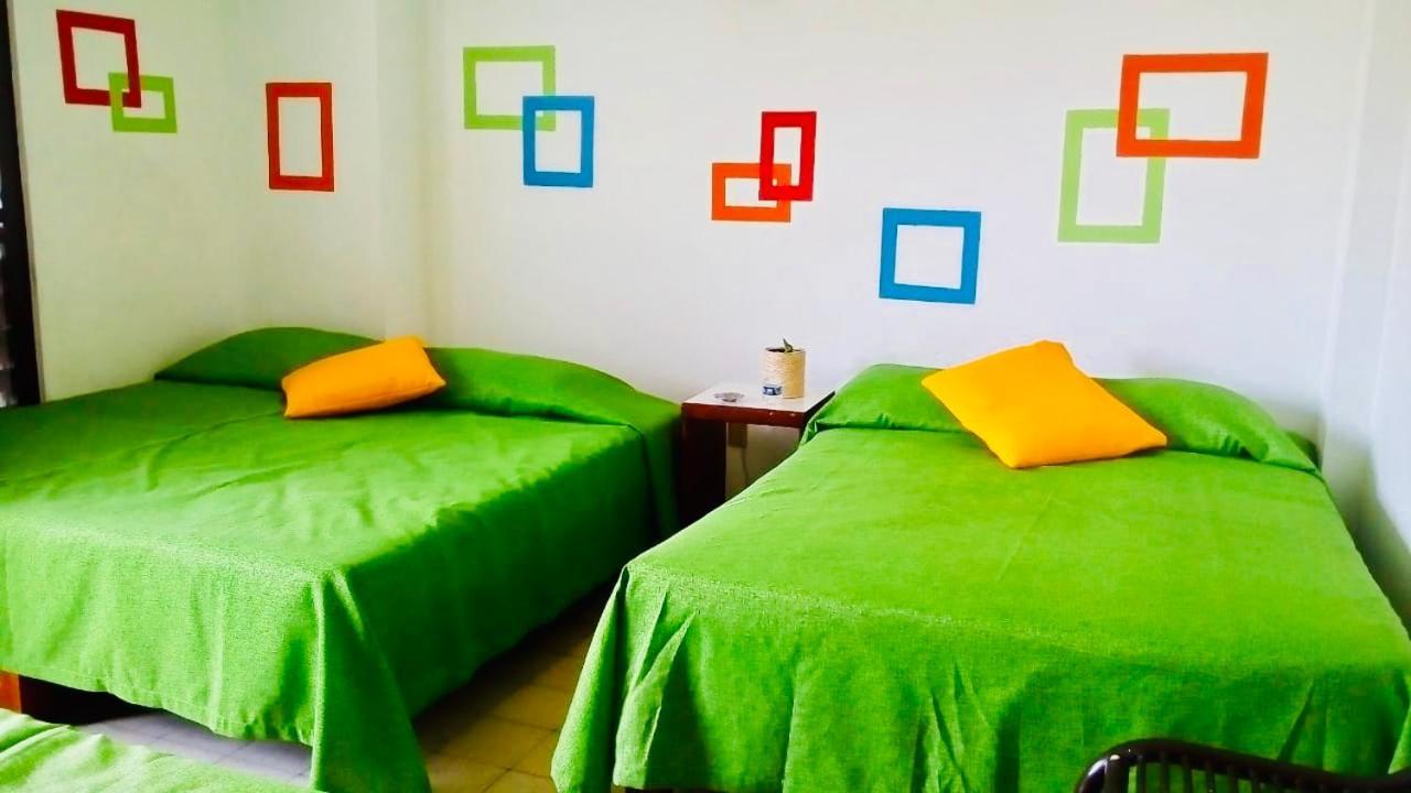 Hotel Zocalo Abuelos Acapulco Exterior photo